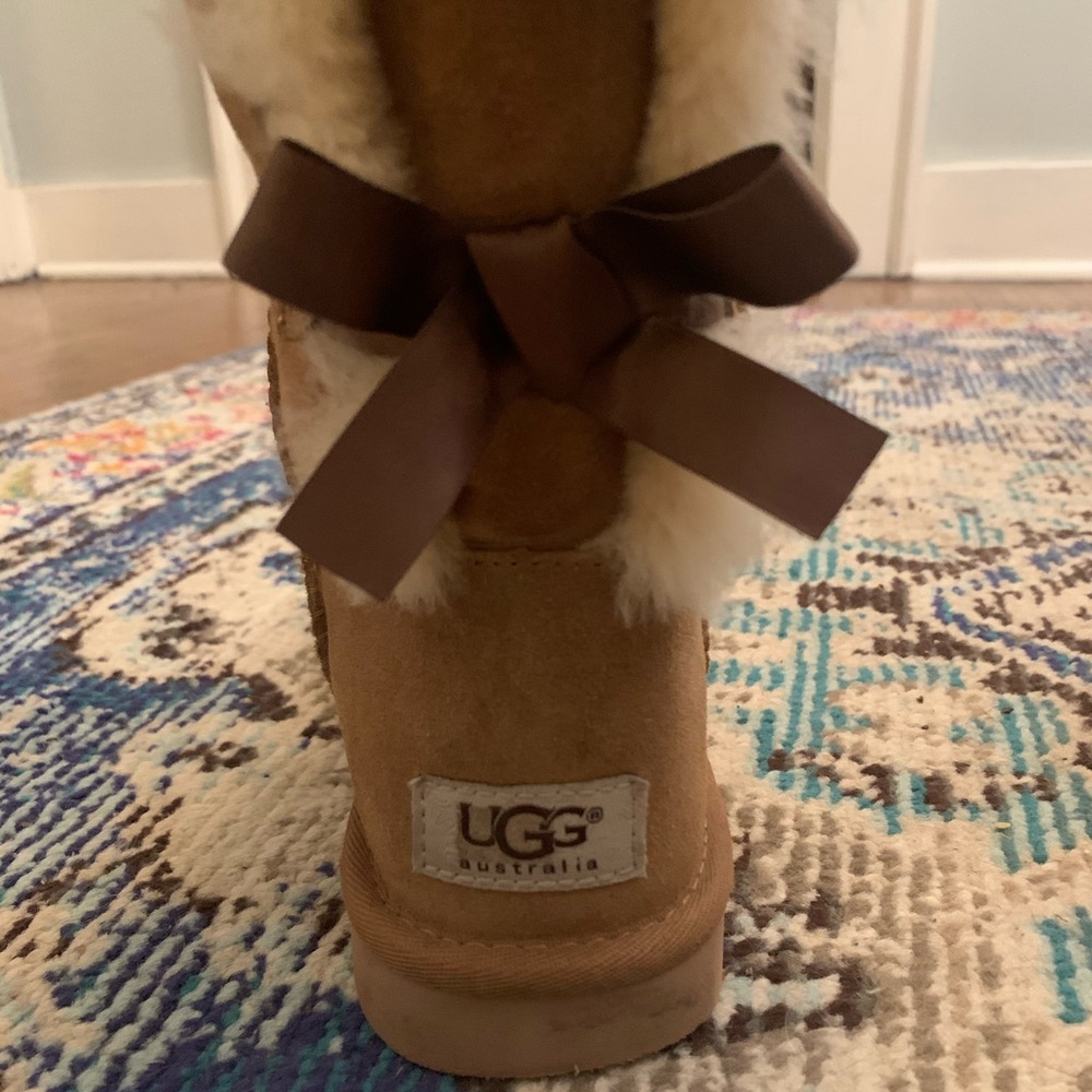 UGG Boots - Picture 5 of 6